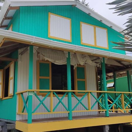 Hotel Yellow Home Providencia Isla Bahia Suroeste Екстер'єр фото