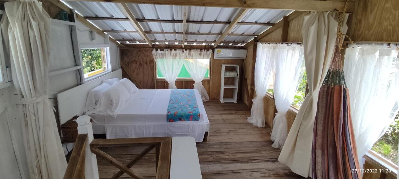 Hotel Yellow Home Providencia Isla Bahia Suroeste Екстер'єр фото