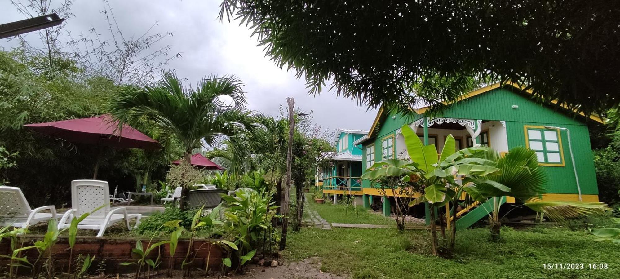 Hotel Yellow Home Providencia Isla Bahia Suroeste Екстер'єр фото