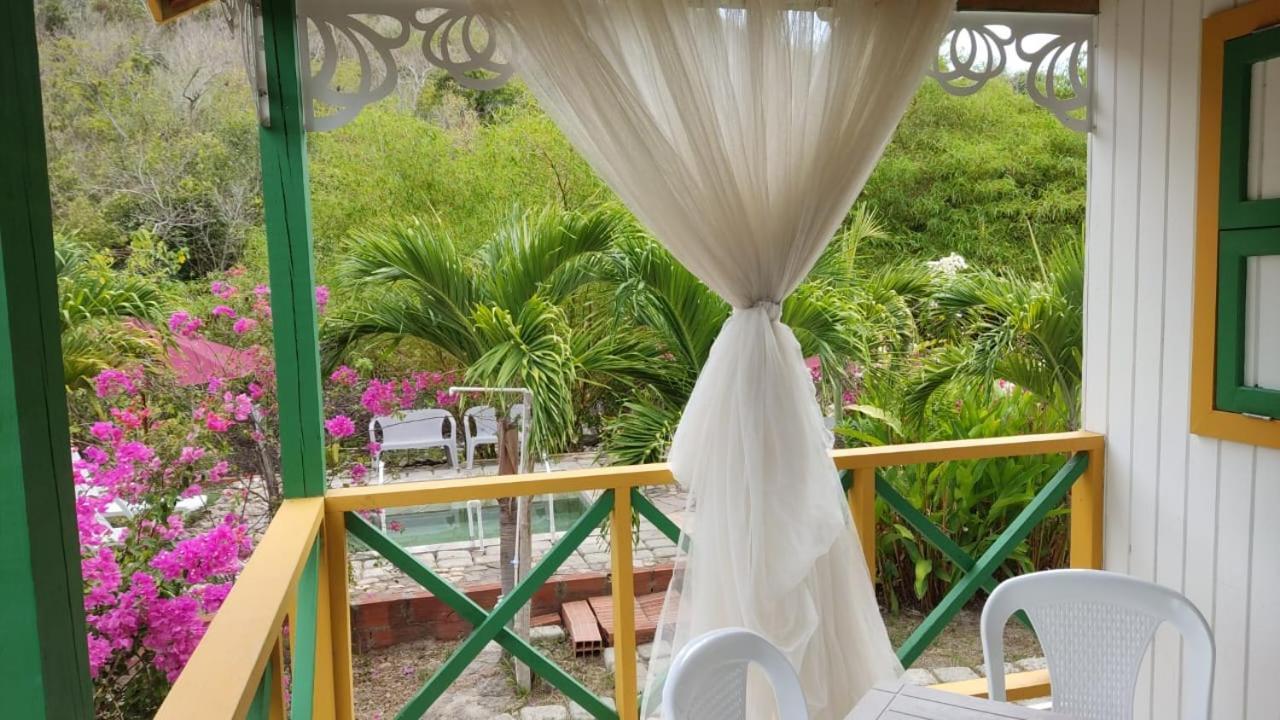 Hotel Yellow Home Providencia Isla Bahia Suroeste Екстер'єр фото