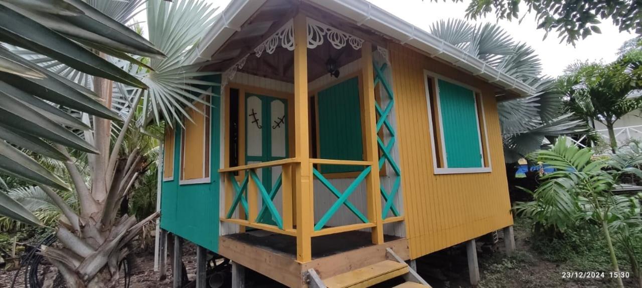 Hotel Yellow Home Providencia Isla Bahia Suroeste Екстер'єр фото